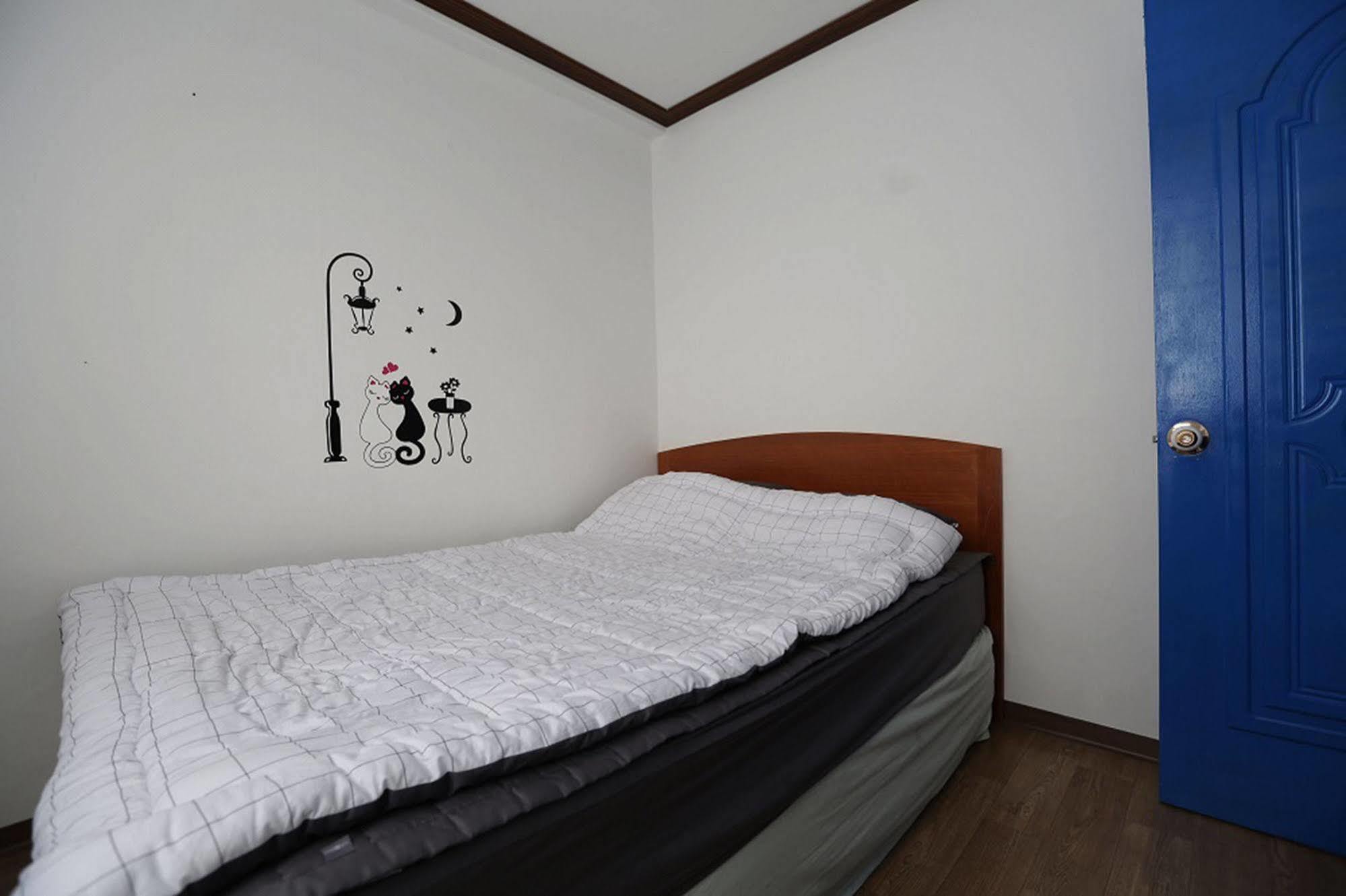 גנגנאונג Chunja Guesthouse מראה חיצוני תמונה
